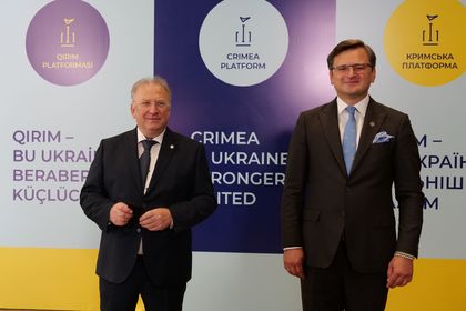 Министърът на външните работи Светлан Стоев разговаря с украинския си колега Дмитро Кулеба